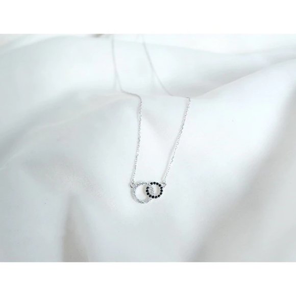 NEW 925 Sterling Silver Diamond Circle Necklace B - Picture 7 of 13
